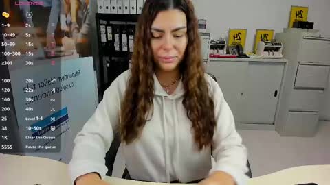 sassytiff online show from February 15, 11:17 am