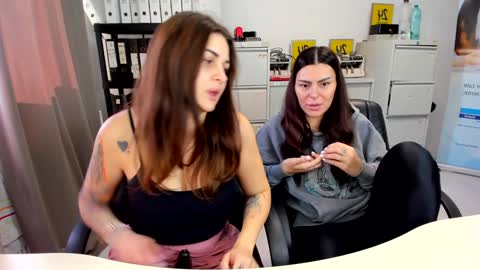 sassytiff online show from October 20, 1:22 pm