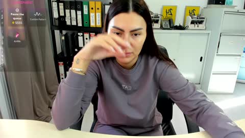 sassytiff online show from October 30, 11:55 am