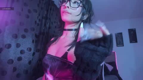 Snapshot of satanbabee_ chatting on September 23, 11:30 pm im expecting 300 thumbs up on my altar online show from September 23, 11:30 pm