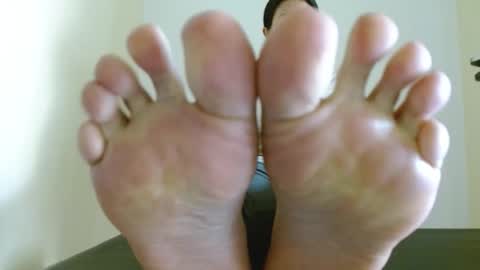 Goodess Saturn online show from January 6, 4:21 pm