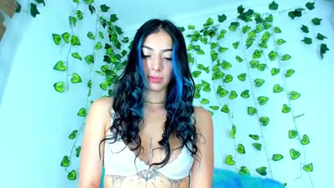 Snapshot of saturno_stone chatting on December 6, 5:09 am Saturnooo online show from December 6, 5:09 am