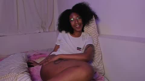 saturno_vibes online show from March 5, 12:00 pm