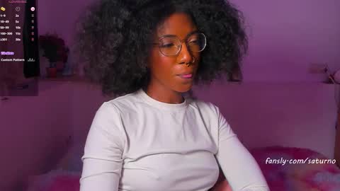 saturno_vibes online show from October 24, 9:28 am