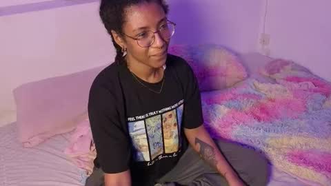 saturno_vibes online show from February 26, 9:30 am