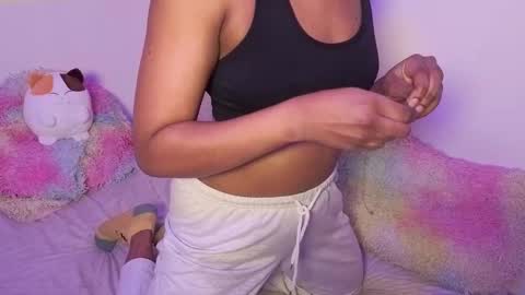 saturno_vibes online show from March 4, 9:15 am