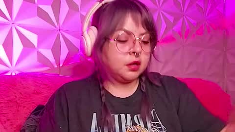 Gina George online show from October 24, 11:12 pm