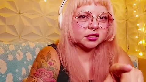 Gina George online show from May 14, 12:17 am