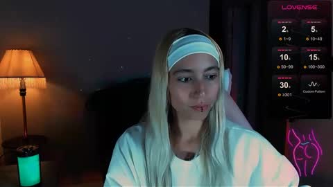 Snapshot of saucy_jenn1 chatting on December 27, 12:07 am I AM JENN  online show from December 27, 12:07 am