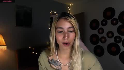 Snapshot of saucy_jenn1 chatting on March 1, 2:15 am I AM JENN  online show from March 1, 2:15 am
