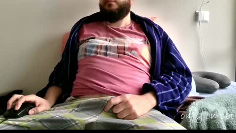 Snapshot of saucybonjo chatting on December 18, 11:24 am Ben online show from December 18, 11:24 am