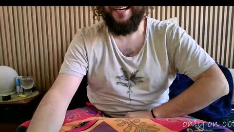 Snapshot of saucybonjo chatting on January 2, 8:02 pm Ben online show from January 2, 8:02 pm