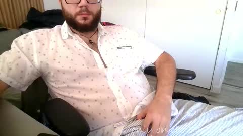 Snapshot of saucybonjo chatting on January 16, 8:46 pm Ben online show from January 16, 8:46 pm