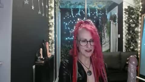 SaucySky online show from September 29, 9:08 pm