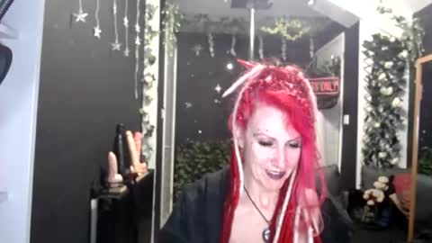 SaucySky online show from March 30, 9:27 pm