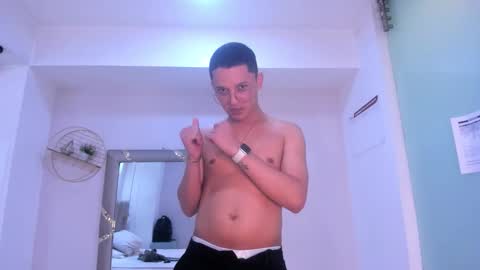 Snapshot of saulsteven chatting on November 22, 6:07 pm saul online show from November 22, 6:07 pm