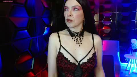 Snapshot of sauvage_lilith chatting on May 5, 3:36 am lilith online show from May 5, 3:36 am