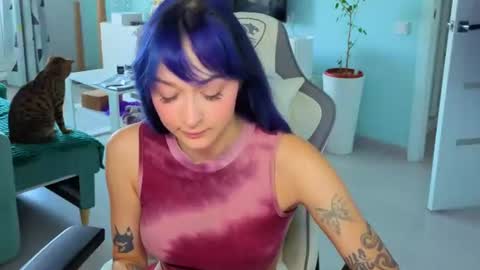Snapshot of savage_lust_ chatting on July 17, 3:57 am Ariel online show from July 17, 3:57 am
