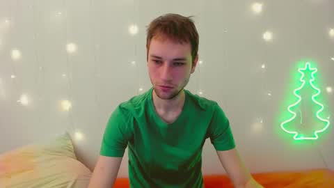 Snapshot of savak_hottie chatting on January 15, 2:49 am Savak Laakem online show from January 15, 2:49 am