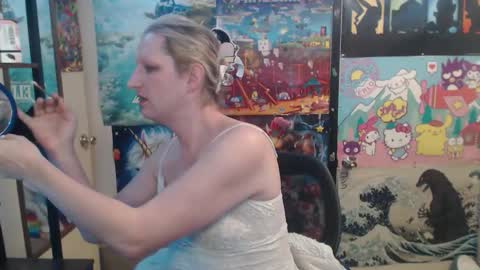 Savanah online show from February 6, 10:40 am