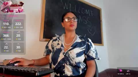 Savanna  online show from November 28, 11:57 am