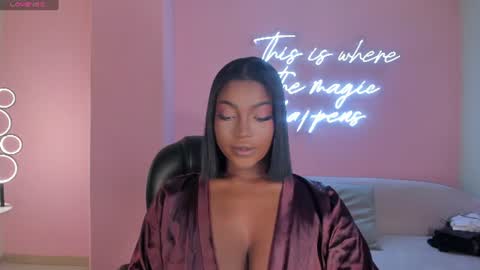 Snapshot of savannahstorm_ chatting on June 18, 11:58 am S a v a n n a h online show from June 18, 11:58 am
