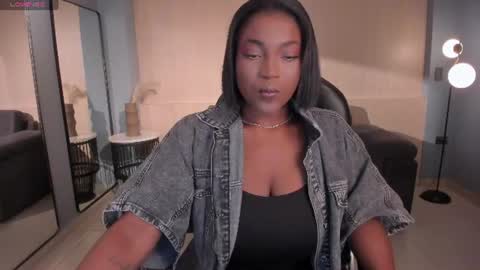 Snapshot of savannahstorm_ chatting on July 8, 11:37 am S a v a n n a h online show from July 8, 11:37 am
