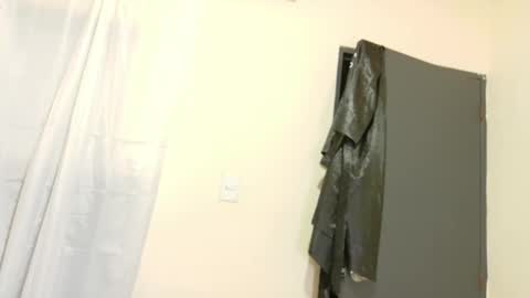 Snapshot of savory_pussy18 chatting on February 9, 1:15 pm savory_pussy18 online show from February 9, 1:15 pm