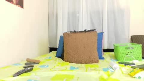 Snapshot of savory_pussy18 chatting on February 19, 12:39 am savory_pussy18 online show from February 19, 12:39 am