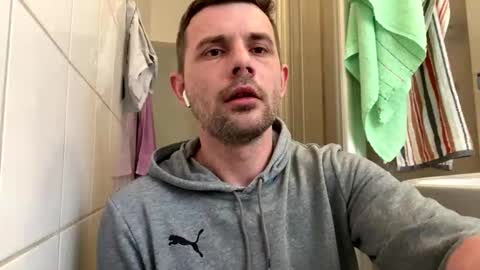 Snapshot of sawa08051989 chatting on February 15, 7:51 am chamomile online show from February 15, 7:51 am