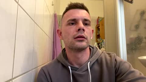 Snapshot of sawa08051989 chatting on April 15, 5:20 pm chamomile online show from April 15, 5:20 pm