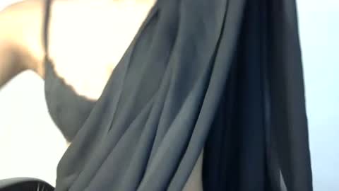 Snapshot of saxee_love chatting on January 12, 8:25 pm saxee online show from January 12, 8:25 pm