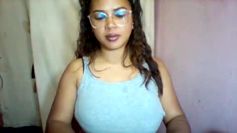 sayah_69 online show from June 1, 7:04 pm