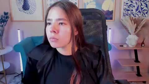 Saya online show from July 12, 10:28 am