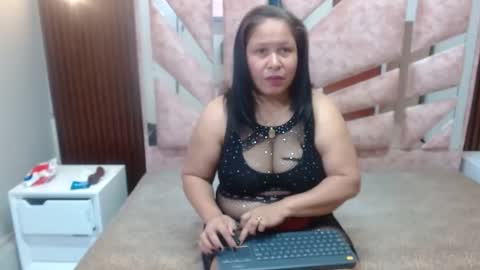 Snapshot of sayarahotcl202 chatting on March 28, 2:27 pm sayarahotcl202 online show from March 28, 2:27 pm