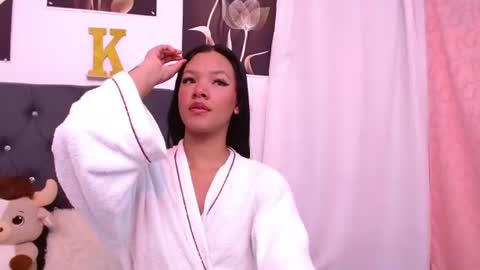 saykimmy online show from June 18, 3:51 am