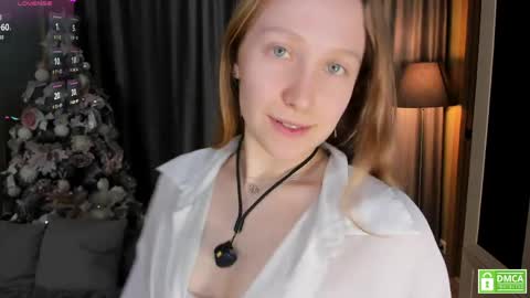 Ellis 3 online show from April 12, 4:23 pm