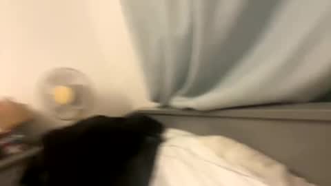 Snapshot of saz89 chatting on April 1, 5:54 pm saz 051 online show from April 1, 5:54 pm