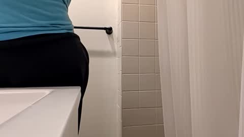 Snapshot of sbud94 chatting on March 19, 8:24 pm sbud94 online show from March 19, 8:24 pm