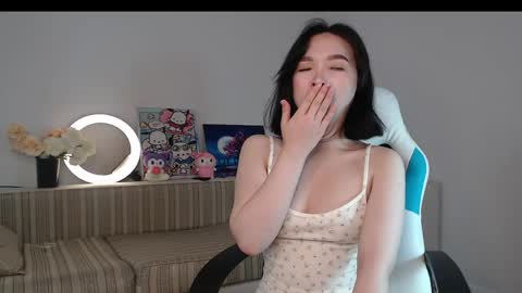 scamelia online show from April 18, 4:27 am