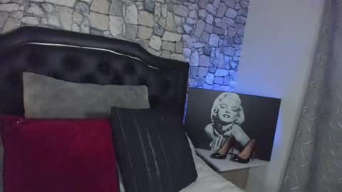 Snapshot of scarlat_diamond chatting on October 21, 5:52 am Scarlat Diamond online show from October 21, 5:52 am