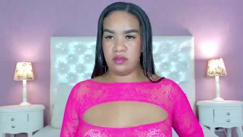 Snapshot of scarleett_fox_ chatting on June 28, 12:49 am Scartlett online show from June 28, 12:49 am