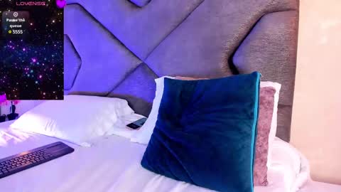 Snapshot of scarleett_johansson chatting on March 1, 8:31 pm Scarlett online show from March 1, 8:31 pm