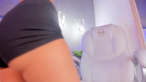 Snapshot of scarleett_johansson chatting on November 15, 5:31 pm Scarlett online show from November 15, 5:31 pm