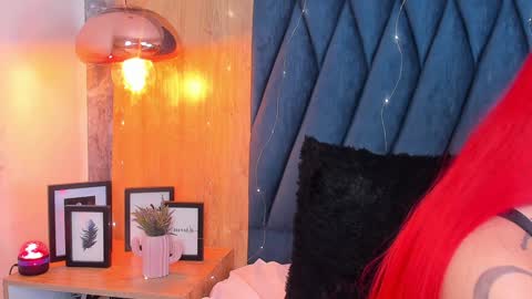 scarleett jones online show from February 8, 3:30 am