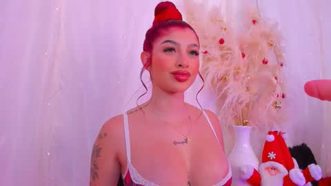 scarleett jones online show from December 13, 9:20 pm