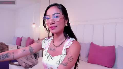 Scarlet online show from December 20, 7:54 pm