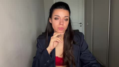 Snapshot of scarlet_daisy_ chatting on May 14, 7:37 am Sophie online show from May 14, 7:37 am