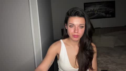 Snapshot of scarlet_daisy_ chatting on May 21, 7:10 pm Sophie online show from May 21, 7:10 pm