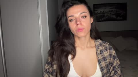 Snapshot of scarlet_daisy_ chatting on June 4, 7:03 am Sophie online show from June 4, 7:03 am
